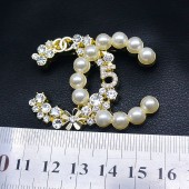 XZF9863 CC Luxurious geometric design brooch, alloy brooch inlaid with  pearls