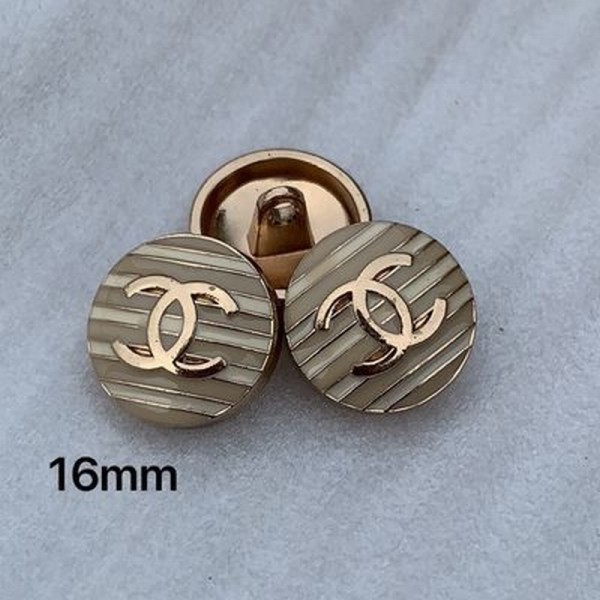 BT9667  16mm CC metal button Vintage Metal Chanel Button