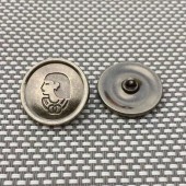 BT9839 22mm vintage hand sewn CC metal button