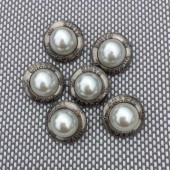 BT9844 23mm CC metal retro pearl button