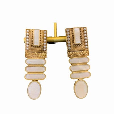 ES9837 Retro exaggerated design, high-end temperament, light luxury with pearl inlaid earrings