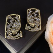 ES9845 Retro luxury temperament, fashionable earrings, high-end design, hollow out ES9845 Retro luxury temperament, fashionable earrings, high-end design, hollow out