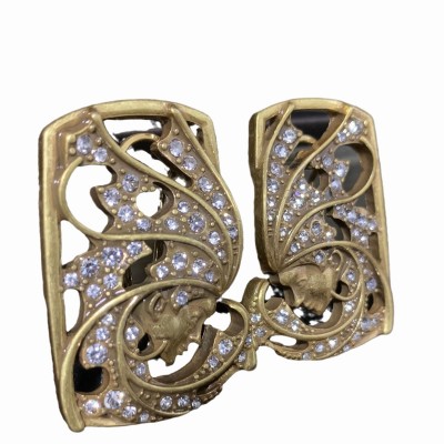 ES9845 Retro luxury temperament, fashionable earrings, high-end design, hollow out