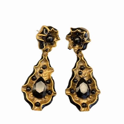 ES9849 Atmospheric, elegant, irregular design earrings with a retro palace style temperament
