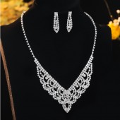 JS9764 Hot selling geometric triangle hollow out super sparkling full diamond necklace earrings bridal jewelry set