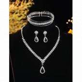 JS9792 Exquisite luxury sparkling full diamond necklace, earrings, bracelet set, accessories for bride's wedding dresses