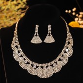 JS9797 High end geometric design paired with bridal wedding dresses, rhinestone necklace, earring set