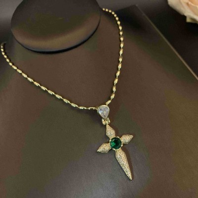NL9850 Vintage pure copper electroplated genuine gold cross necklace adorned with emerald zircon stones