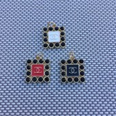 PS9816  CC Square Clothing accessory pendant 0.867" (22mm)