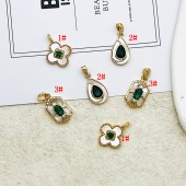 PS9741 Copper plated 18K gold natural shell+green zircon pendant pendant(2PCS) PS9741 Copper plated 18K gold natural shell+green zircon pendant pendant(2PCS)