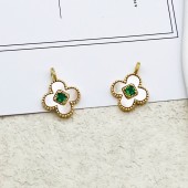 PS9741 Copper plated 18K gold natural shell+green zircon pendant pendant(2PCS) PS9741 Copper plated 18K gold natural shell+green zircon pendant pendant(2PCS)