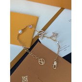 PB9970 Lucky Grass Shaped Gold Plated LV Bracelet