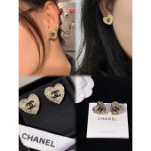 VE9869 Heart shaped gold-plated Chanel earrings