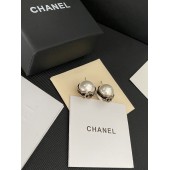 VE9889 Pearl Chanel gold-plated earrings