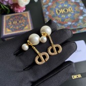 VE9915 Gilded pearl Dior earrings