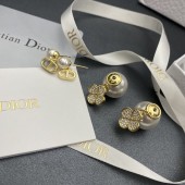 VE9922 Gilded Lucky Grass Pendant Dior Pearl Earrings