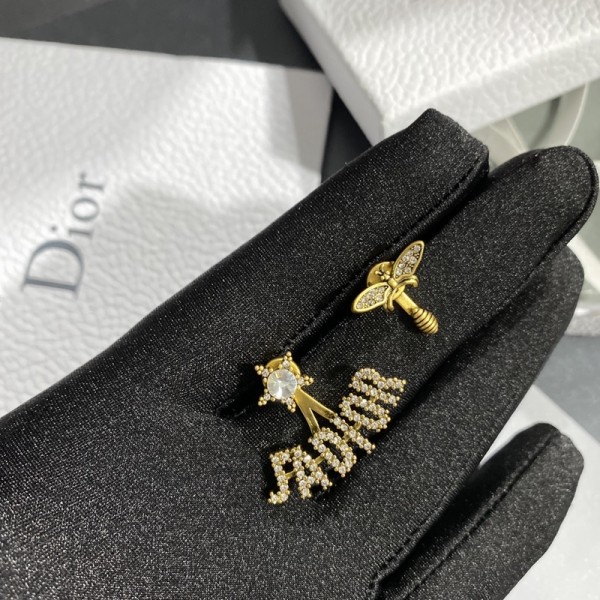 VE9934  Alien shaped jewelry brass genuine gold Dior electroplated earrings