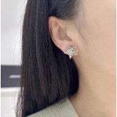 VE9953 Star shaped Chanel earrings