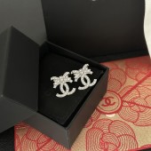 VE9955 Bow CC rhinestone earrings