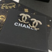 VE9960  Genuine gold plated CC earrings