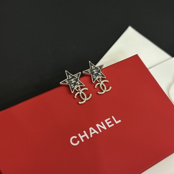 VE9982 Chanel Geometric Five Star Shaped Earrings