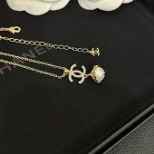 VN9994 Gold plated pearl pendant set with diamonds Chanel necklace