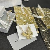 VN9996 Gold Plated Butterfly Pearl Chanel Necklace