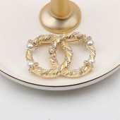 XZF9880 CC Luxury women's and men's geometric designer brooch with gold and silver inlaid rhinestones, pearl alloy brooch