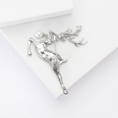XZ81124711086057 2025 European and American atmospheric alloy pearl shell elk shaped brooch fashionable and versatile women's suit cardigan chest flower jewelry brooch XZ81124711086057 2025 European and American atmospheric alloy pearl shell elk shaped brooch fashionable and versatile women's suit cardigan chest flower jewelry brooch