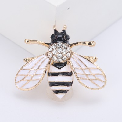 XZ58108928986445 Cute European and American Mini Bee Brooch with Water Diamond and Enamel Dripping Oil Craft Versatile Jewelry Alloy Insect Pin