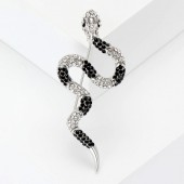 XZ72141777678052 Snake shaped brooch made of creative alloy and rhinestones, trendy, fashionable, simple clothing accessories, personalized small animal brooch