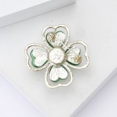 XZ70212948657912 New minimalist and exquisite alloy cat eye stone clover brooch, elegant and atmospheric women's clothing chest flower jewelry brooch