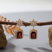 ES9926 Natural garnet gold color S925 sterling silver earrings ES9926 Natural garnet gold color S925 sterling silver earrings