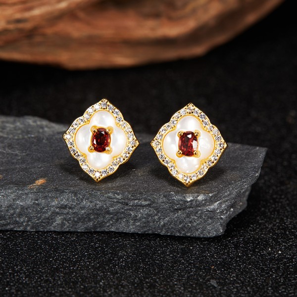 ES9928 Natural garnet gemstone S925 sterling silver earrings ES9928 Natural garnet gemstone S925 sterling silver earrings