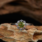 NL9942-1   S925 pure silver natural olivine ring for ladies
