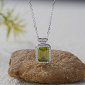 NL9951-1 925 sterling silver natural Olivine necklace