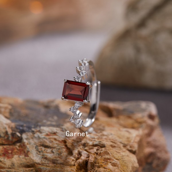 RS9934 S925 Pure Silver Garnet Wealth Ring RS9934 S925 Pure Silver Garnet Wealth Ring